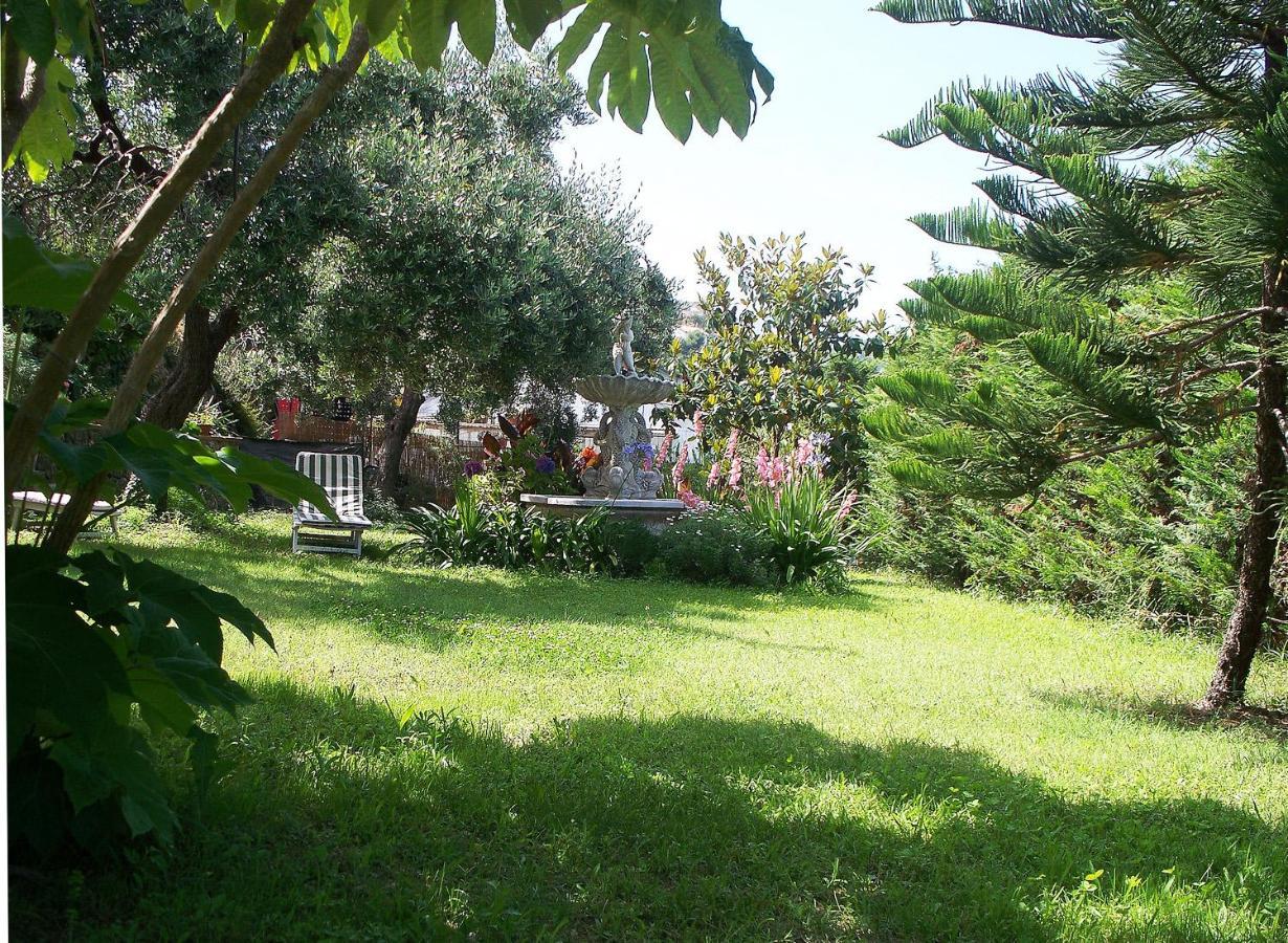 La Tana Del Tasso Ventimiglia Exterior foto